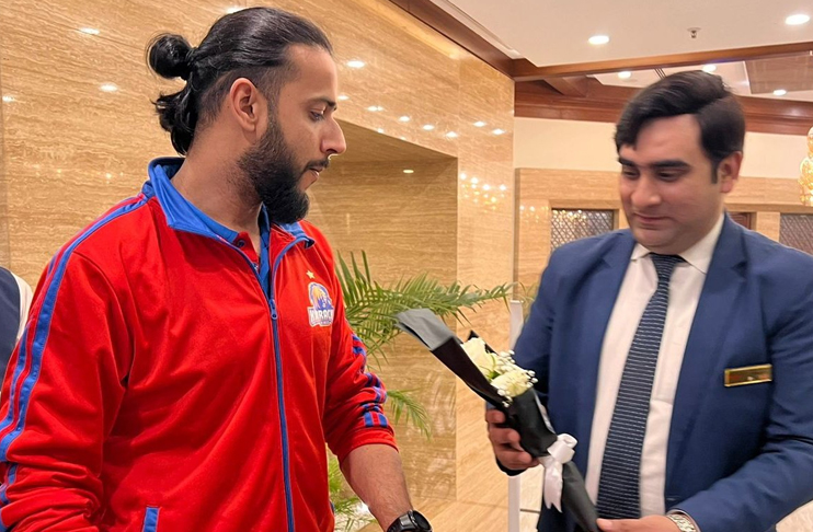 Karachi Kings’ squad reaches Multan for first away PSL 8 clash