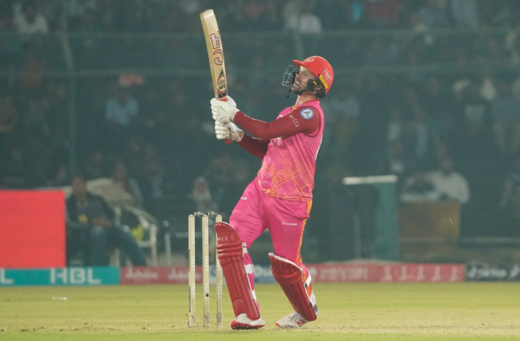 Munro, Azam propel United to beat Kings by four wickets