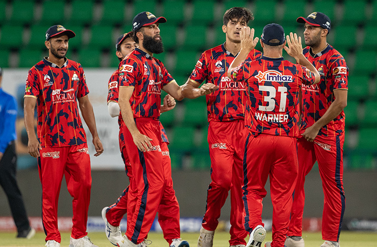 Karachi Kings Hold Nerve in HBL PSL 11 Thriller to Down Lahore Qalandars